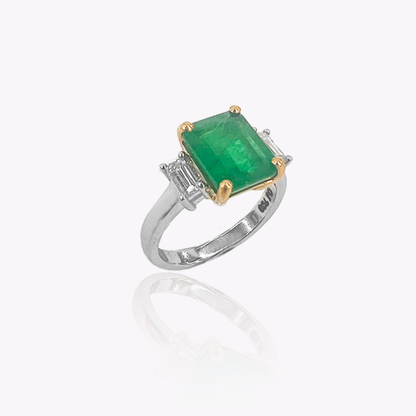 18ct Yellow Gold Emerald and Diamond Ring