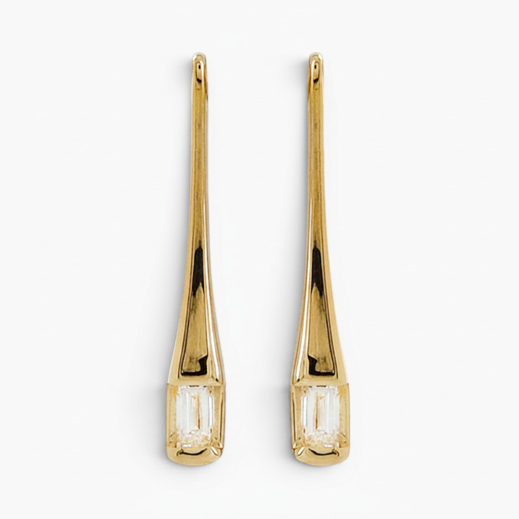 18 karat yellow gold baguette diamond drop earrings