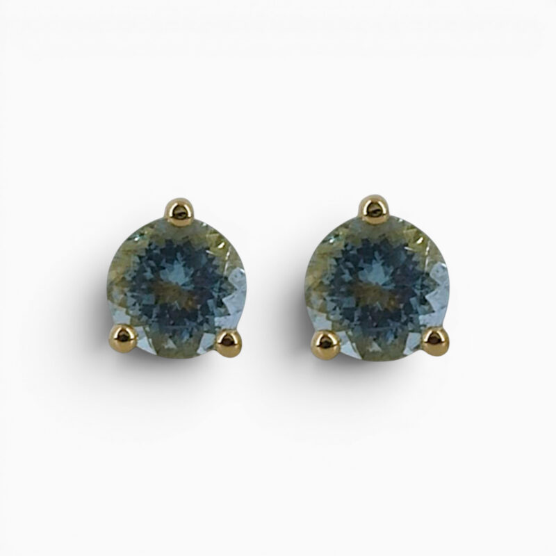 Yellow Gold aquamarine three claw studs