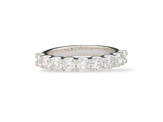 18ct White Gold Shared Claw Diamond Ring