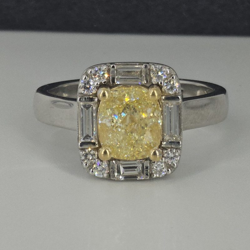 18K White & Yellow Gold 1.80ct Yellow Diamond Ring