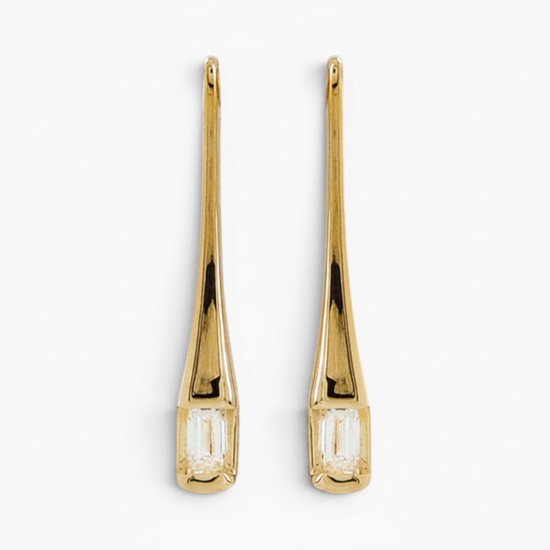 18 karat yellow gold baguette diamond drop earrings