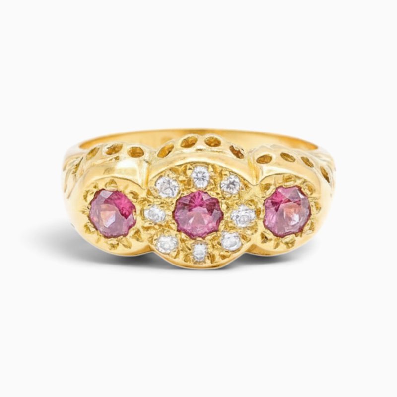 Antique Victorian or Edwardian 18ct Gold Garnet and Diamond Ring